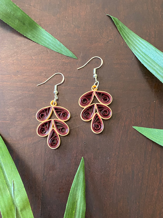 Quilled teardrop earrings